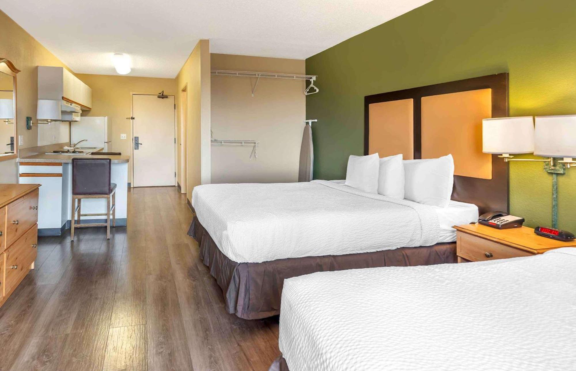 Extended Stay America Select Suites - Chicago - Westmont - Oak Brook Exterior photo